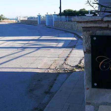 Constantis بيت للعطل Kalamákion